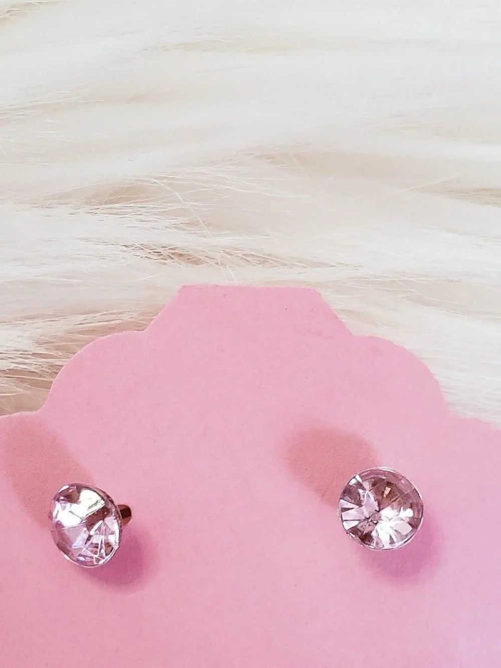 2 Heart shaped hair accessories and pink rhinestone earrings